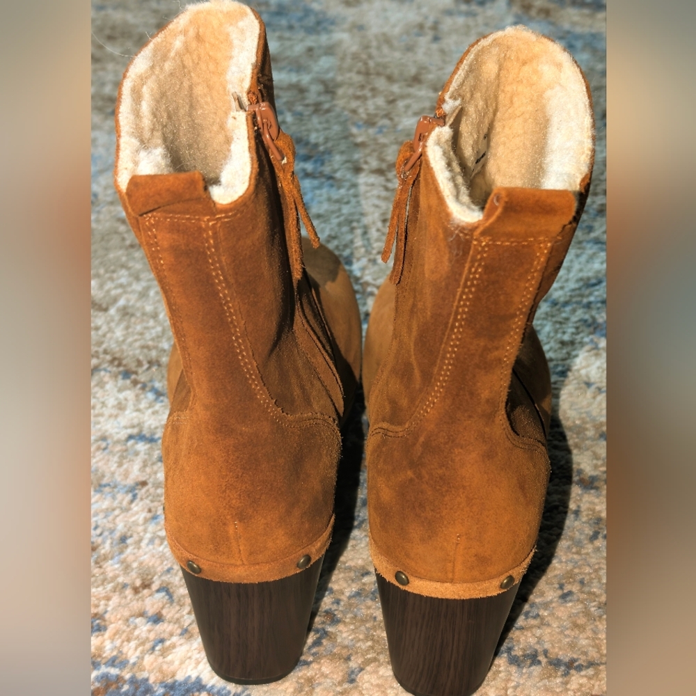 Clark’s Ledella Abby Suede Studded Platform Wood Heel Booties - Picture 5 of 9
